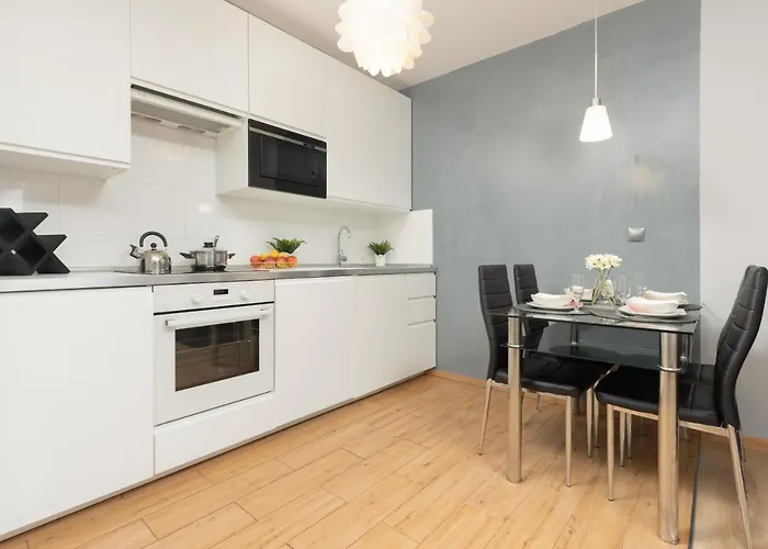 Apartment Wawrzyszewska By Renters Warsaw