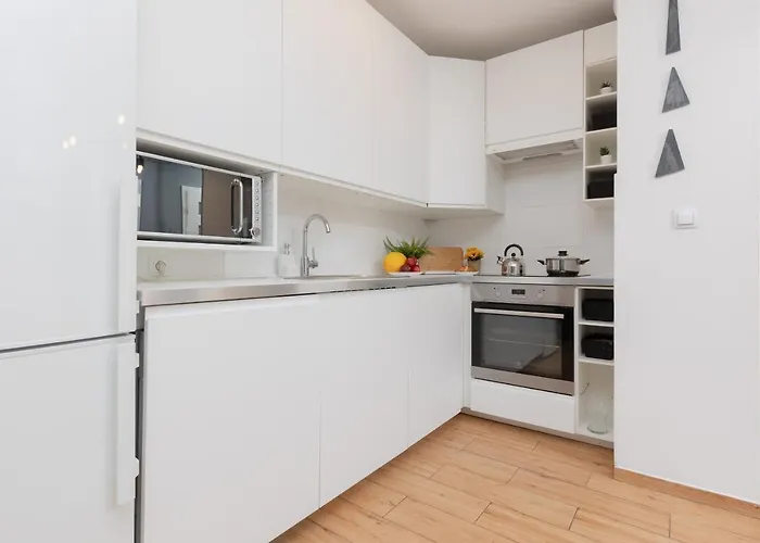 Wawrzyszewska By Renters شقة