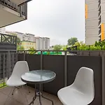 Wawrzyszewska By Renters Lägenhet